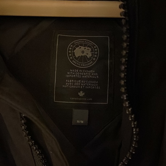 Brand new Canada Goose coat. - Picture 4 of 7